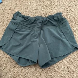 size 6 army green lululemon shorts